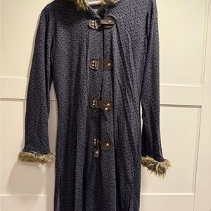 Elegant Blue Patterned cardigan with Faux Fur Trim